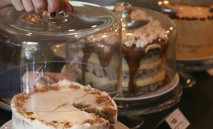 Cake in Stiwdio 3 café